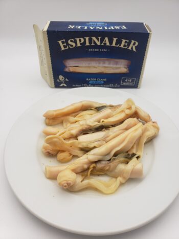 Image of Espinaler razor clams 4/6 in brine on plate