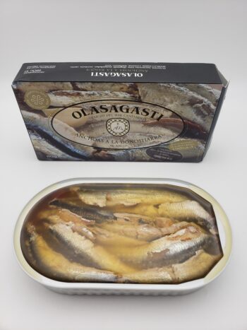 Image of olasagasti basque anchovies opened tin