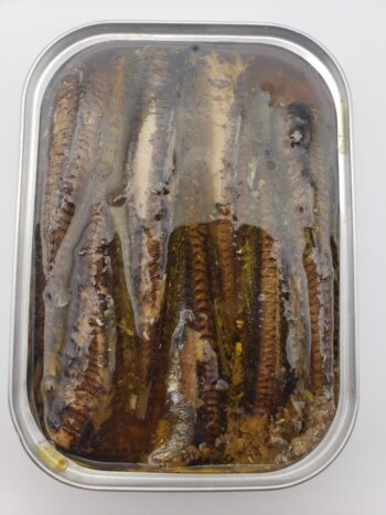 Image of les mouettes d'arvour anchovies in olive oil open tin