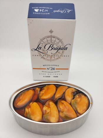 Image of La Brujula mussels #24 open tin