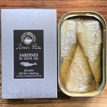 Image of an open tin of Ramón Peña Sardines in Olive Oil 3/5