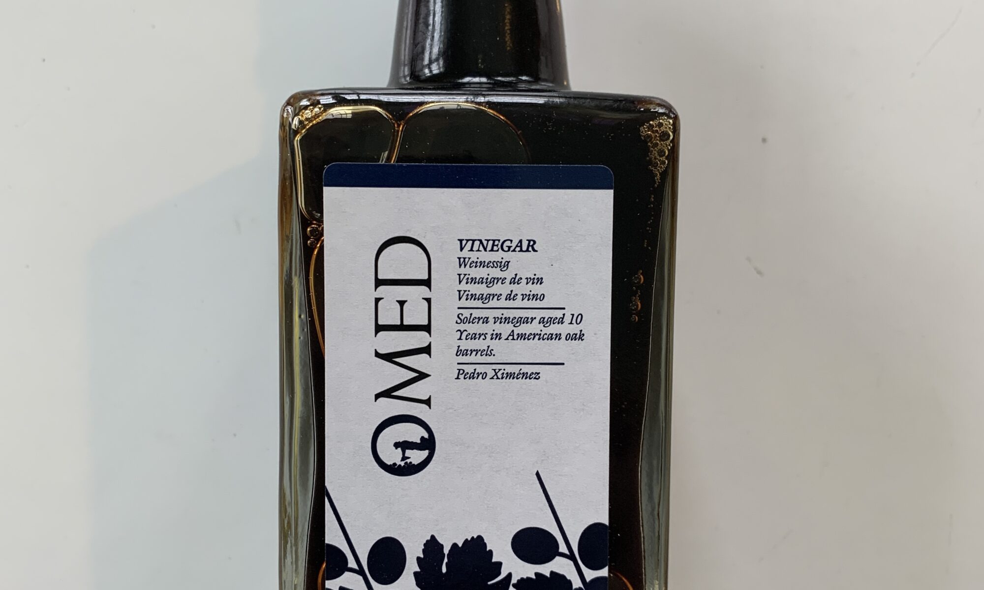 Image of the front of a bottle of O-MED Pedro Ximénez vinegar
