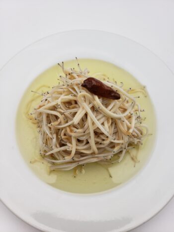 Conservas de Cambados Baby Eels on plate with pepper