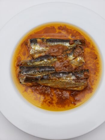 Image of Jacques Gonidec sardines with sundried tomatoes on plate