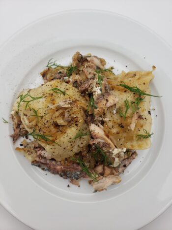 Image of Jose Gourmet small mackerel with caramelized onions and peirogi