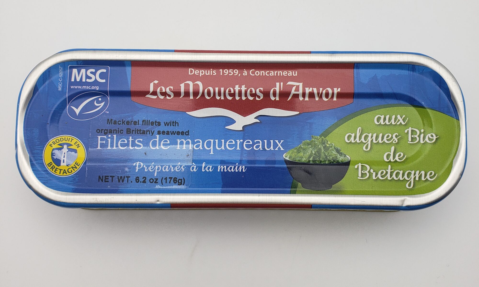 Image of les Mouettes d'arvour mackerel in brittany seaweed