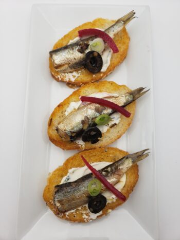 Image of King Oscar mediterranean style sardines on crostini