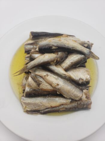 Image of King Oscar cross packed sardines on plate