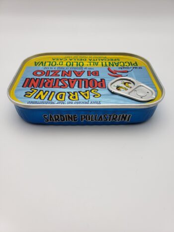 Image of Pollastrini di Anzio Spiced Sardines side of tin
