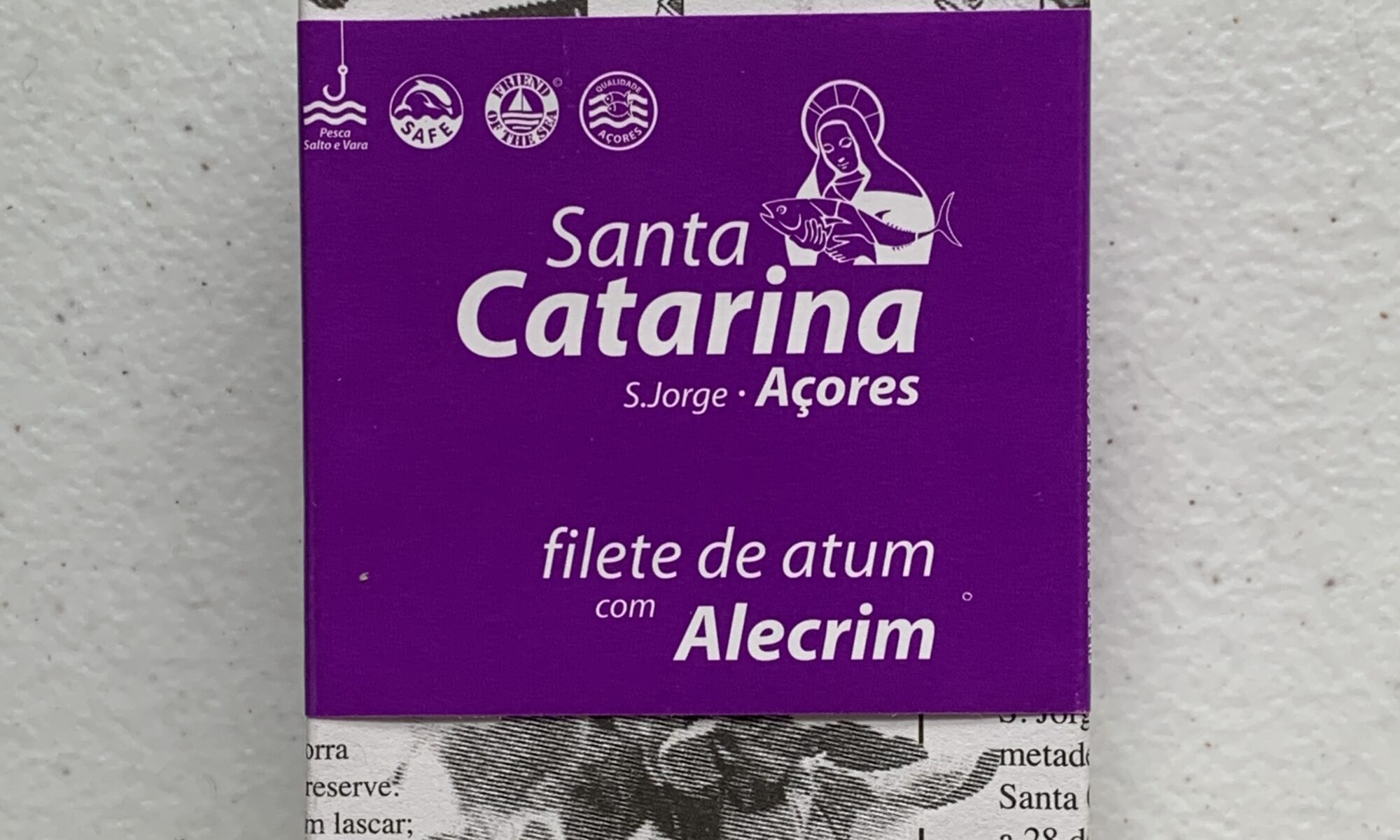 Image of the front of a package of Santa Catarina Tuna Fillets in Olive Oil and Rosemary