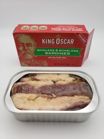 Imagof King Oscar skinless and boneless sardines opened tin
