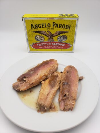 Image of Angelo Parodi filetti di sardine on plate