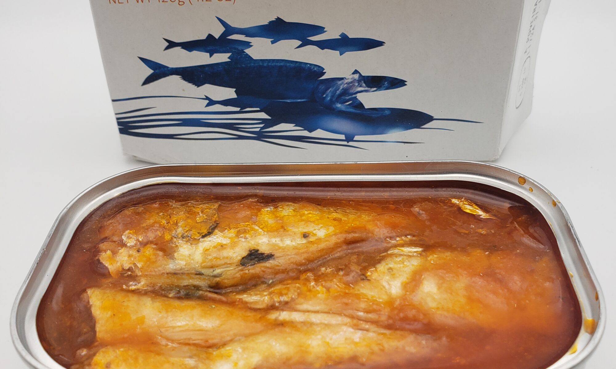 Image of Maria Organic sardines in tomato sauce open tin