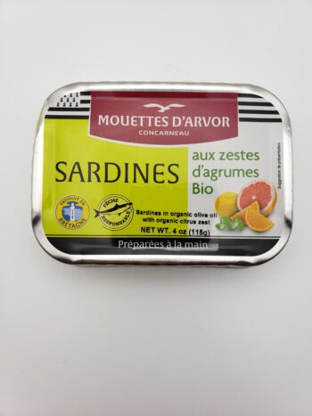 Image of Mouettes d'arvor sardines with yuzu and grapefruit