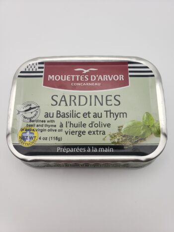 Image of les mouettes d'arvour sardines with thyme and basil