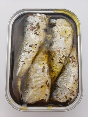 Image of les mouettes d'arvour sardines with thyme and basil open tin