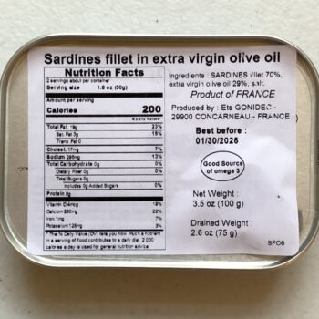 Image of the back of a tin of Les Mouettes d’Arvor Sardine Fillets in Extra Virgin Olive Oil