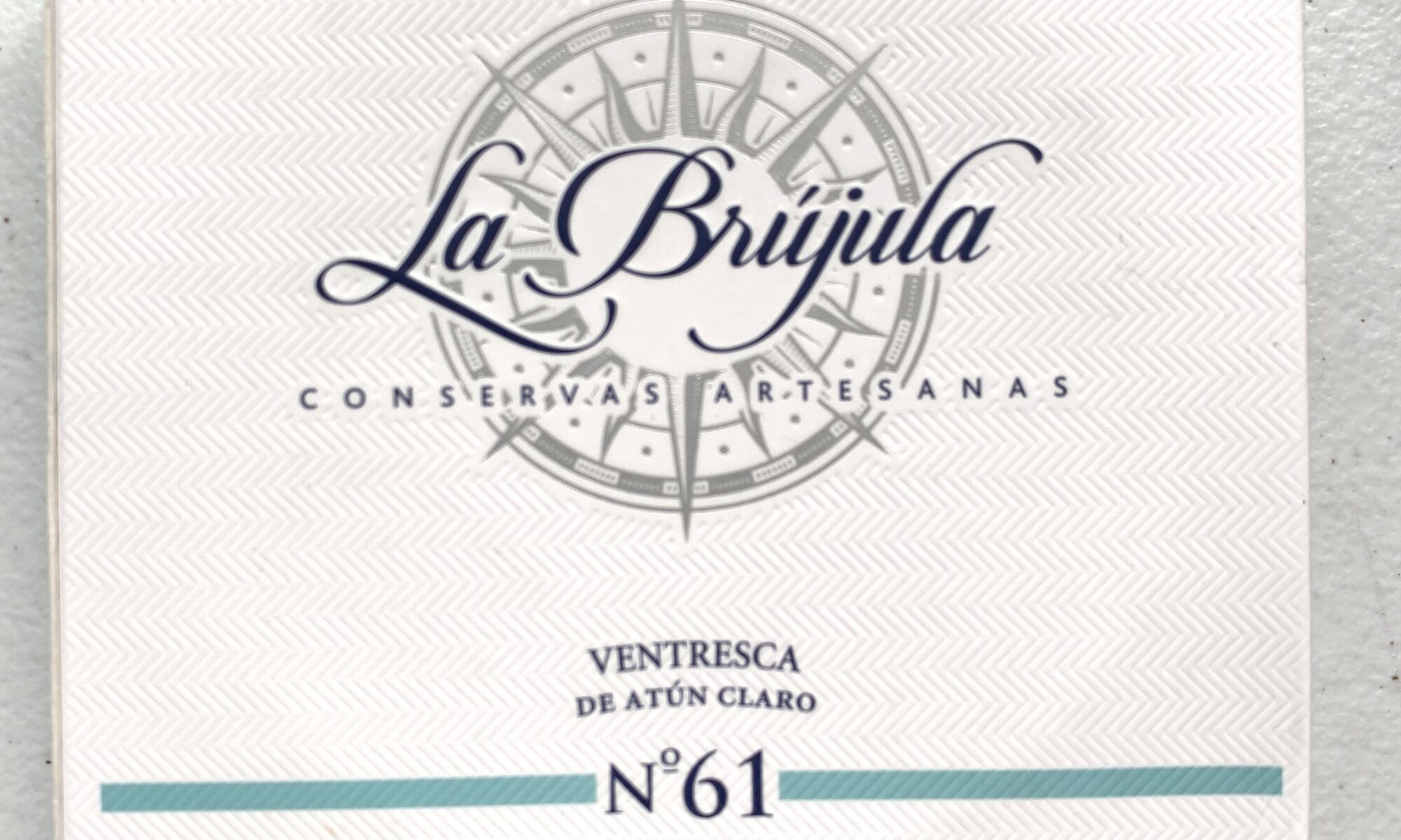 Image of the front of a package of La Brújula Yellowfin Tuna Belly (Ventresca) No. 61, Large Format