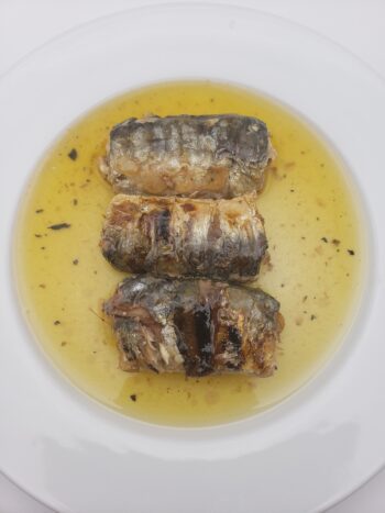 Image of Gueyu Mar chargrilled sardine loins on plate