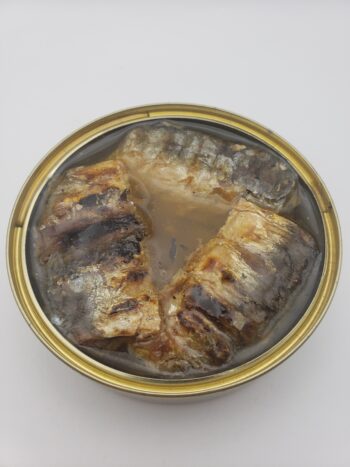 Image of Gueyu Mar chargrilled sardine loins open tin view