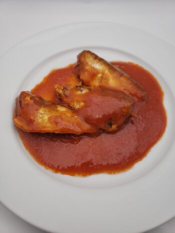 Image of bon appetit sardines in tomato sauce on plate