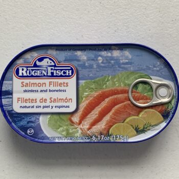 Image of the front of a tin of Rügen Fisch Salmon Fillets (Skinless and Boneless) in Water
