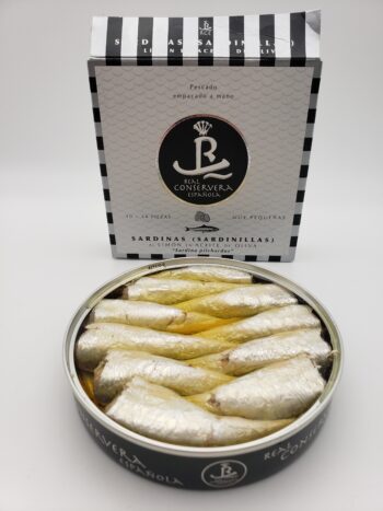 Image of Real Conservas sardinillas with lemon open tin