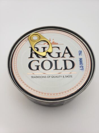 Image of Riga Gold sardines top of tin