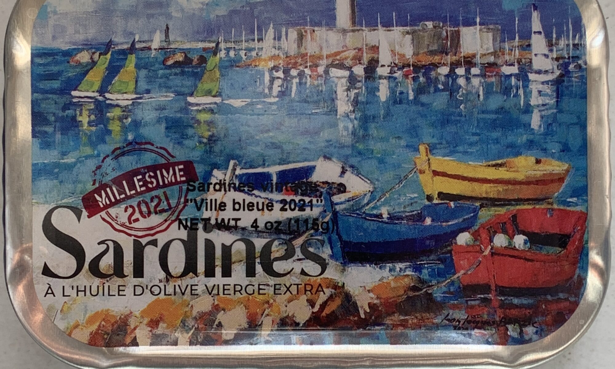 Image of the front of a tin of Les Mouettes d'Arvor Sardines in Extra Virgin Olive Oil, Vintage "Ville Bleue 2021"