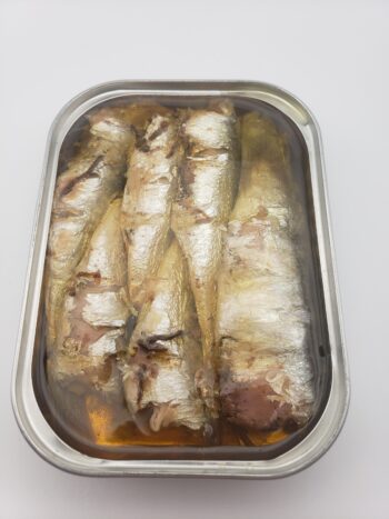 Image of Pollastrini vintage 2020 sardines in olive oil open tin
