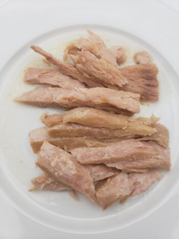 Image of MInerva ventresca de atum em azeite on plate