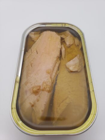Image of Minerva skipjack tuna filets open tin