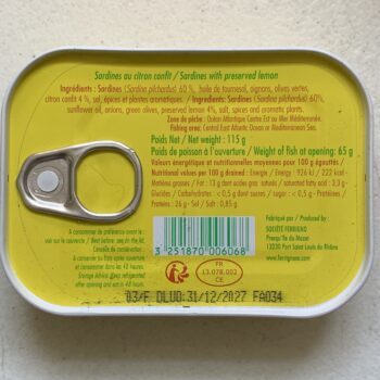 Image of the back of a tin of Ferrigno La Bonne Mer Sardines au Citron Confit (w/ Preserved Lemon and Green Olives)