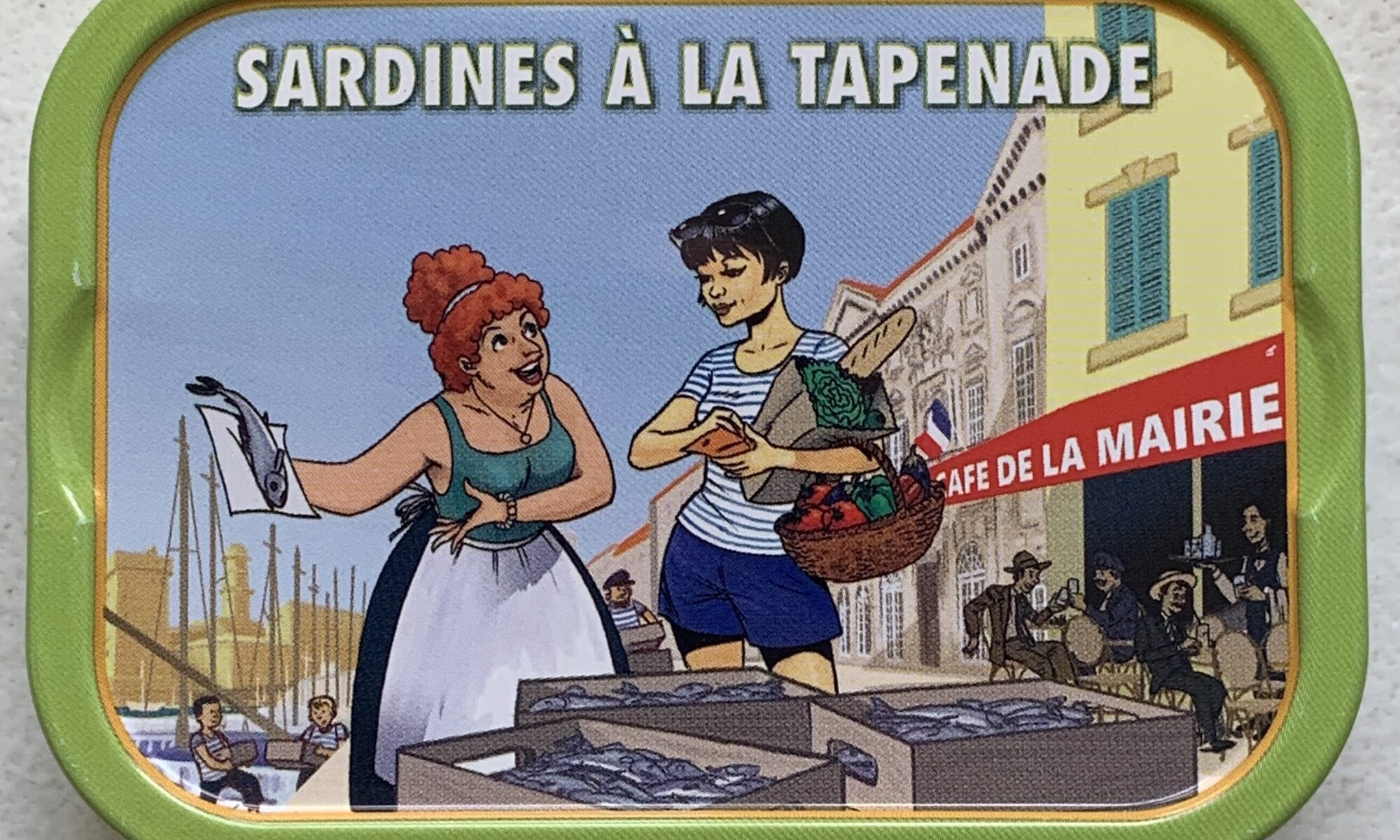 Image of the front of a tin of Ferrigno La Bonne Mer Sardines à la Tapenade (Black Olives, Anchovies, Capers)