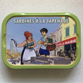 Image of the front of a tin of Ferrigno La Bonne Mer Sardines à la Tapenade (Black Olives, Anchovies, Capers)