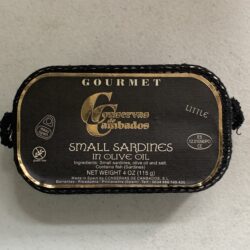 Image of the front of a tin of Conservas de Cambados Very Small Sardines in Olive Oil 25/30