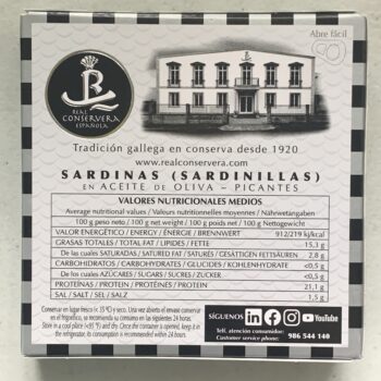 Image of the back of a package of Real Conservera Small Sardines (Sardinillas) in Spicy Olive Oil 10/14