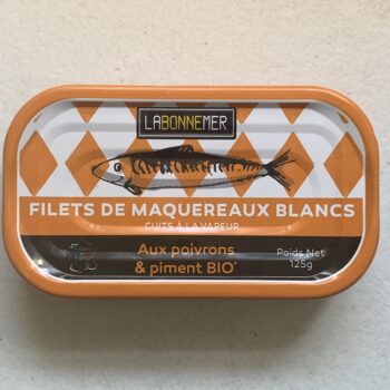 Image of the front of a tin of Ferrigno La Bonne Mer Mackerel Fillets with Organic Pepper and Chili