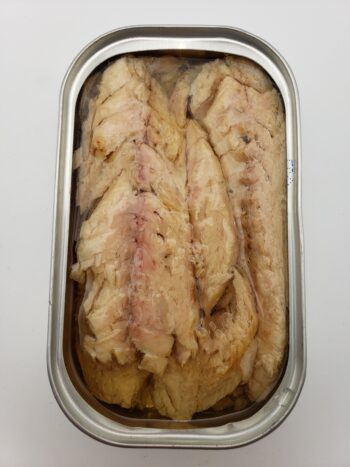 Image of Ati Manel mackerel in olive oil open tin view