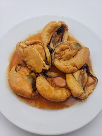 Image of Conservas de Cambados mussels 4/6 on plate