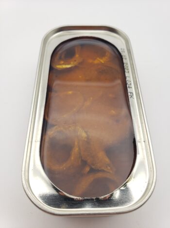 Image of Rizzoli anchovies in spicy sauce open tin