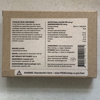 Image of the back of a package of Fangst Limfjord Hjertemusling (Cockles) in Cold Pressed Rapeseed (Canola) Oil