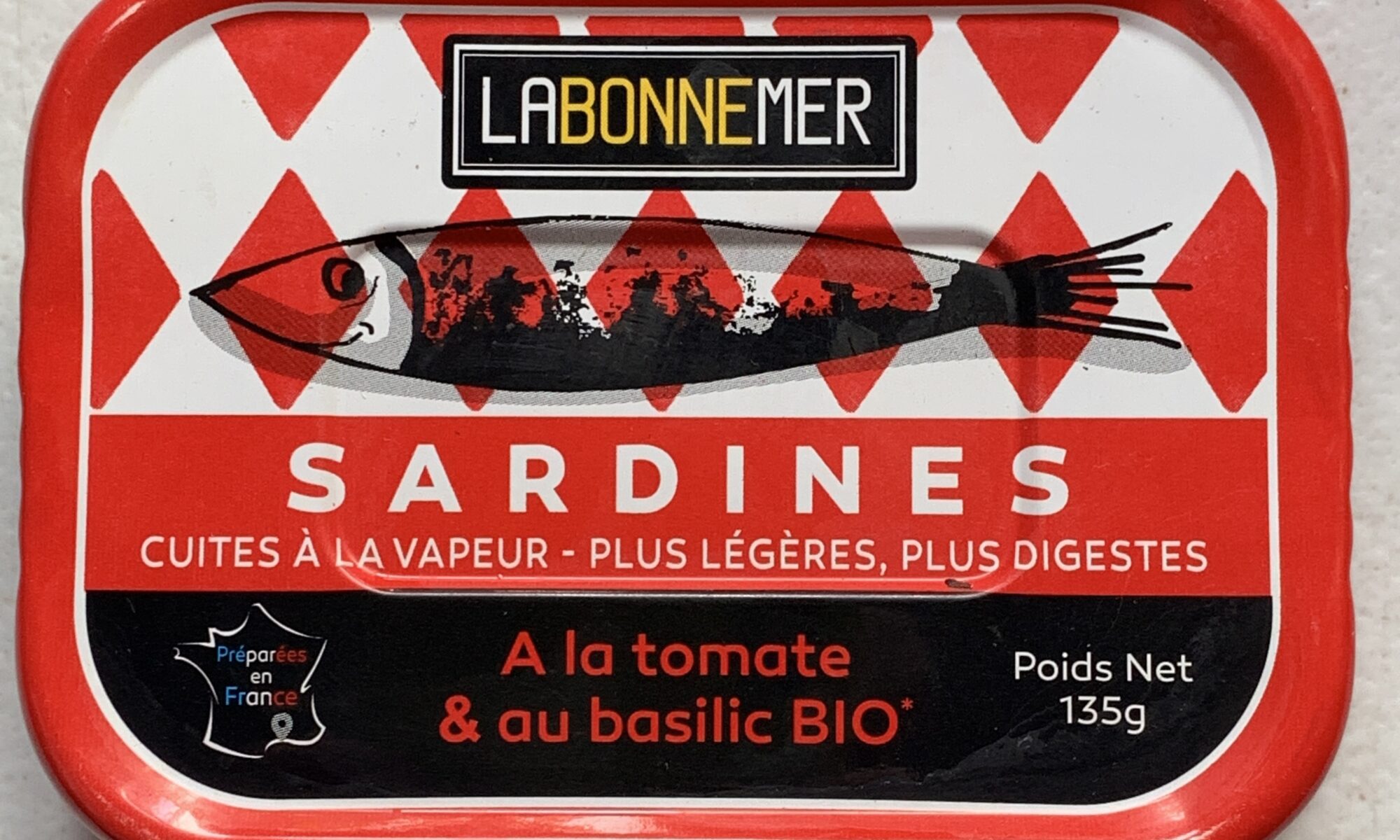 Image of the front of a tin of Ferrigno La Bonne Mer Sardines with Organic Tomatoes and Basil