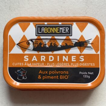Image of the front of a tin of Ferrigno La Bonne Mer Sardines with Organic Pepper and Chili