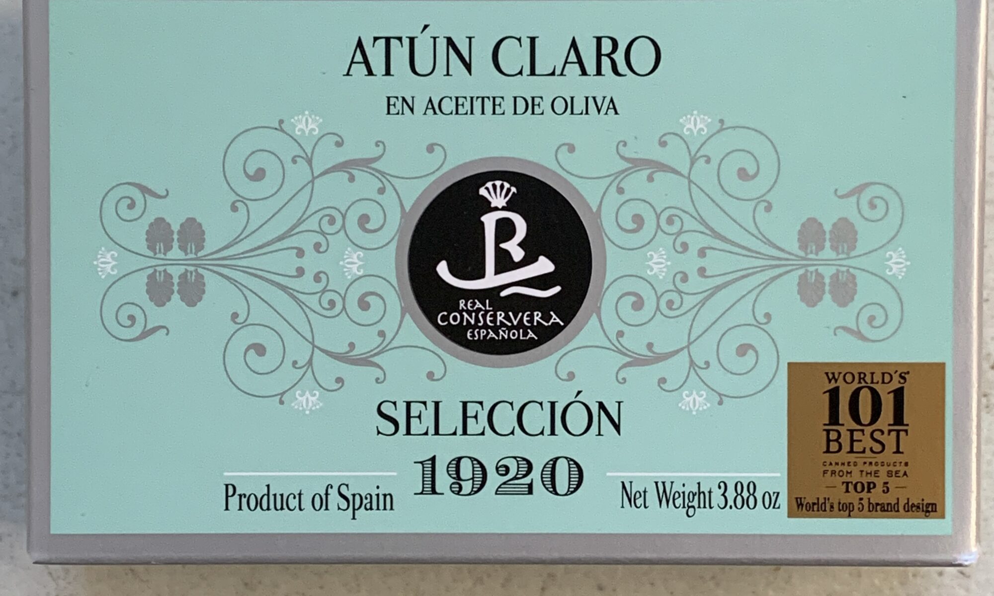 Image of the front of a package of Real Conservera Selección 1920 Atún Claro (Yellowfin tuna) in Olive Oil