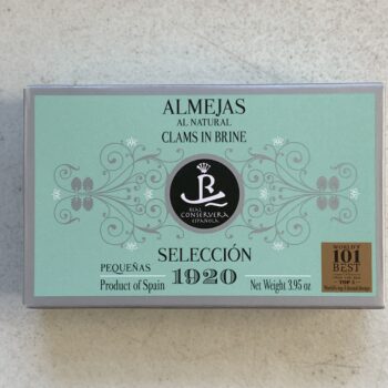 Image of the front of a package of Real Conservera Selección 1920 Clams in Brine