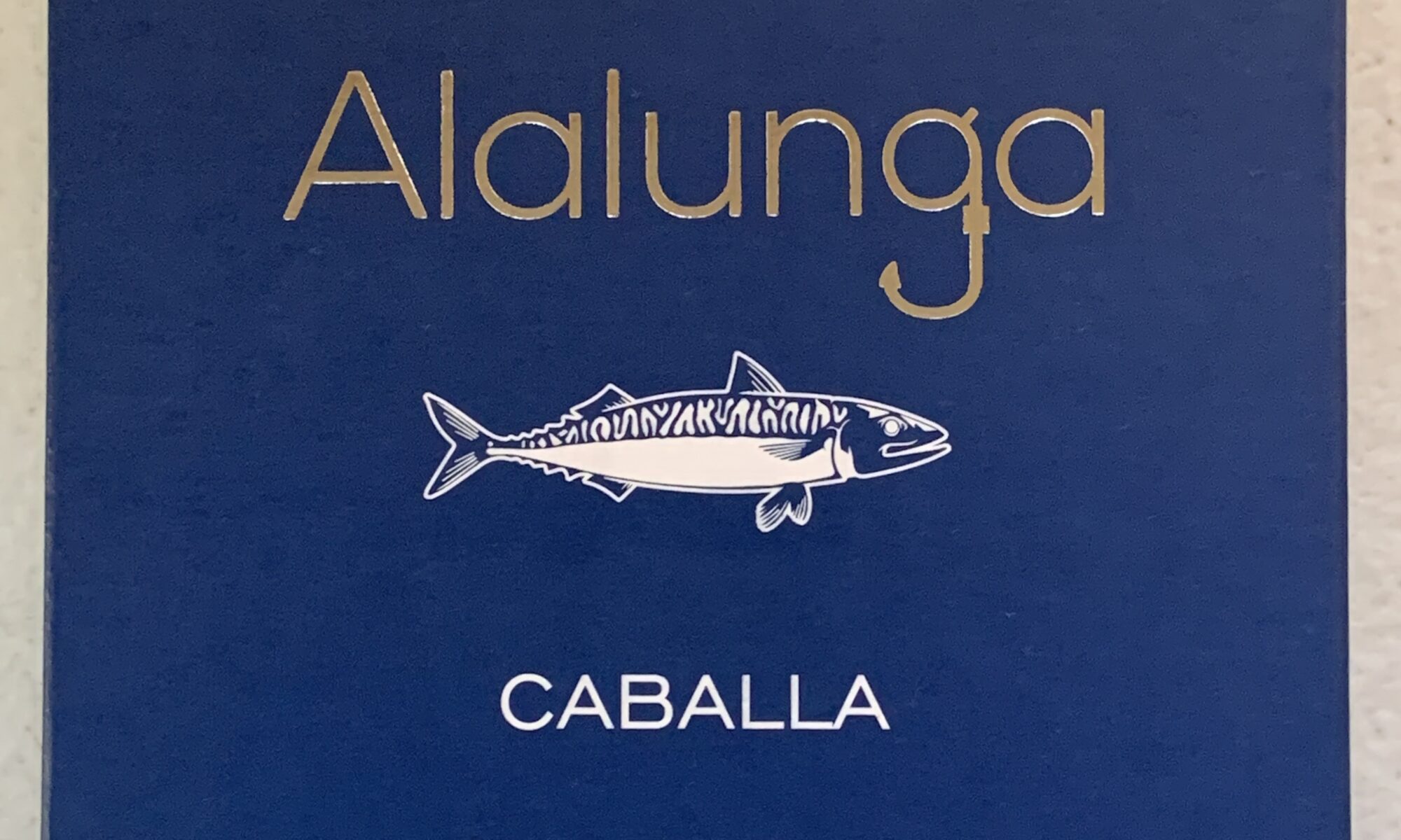 Image of the front of a package of Artesanos Alalunga Mackerel in Olive Oil