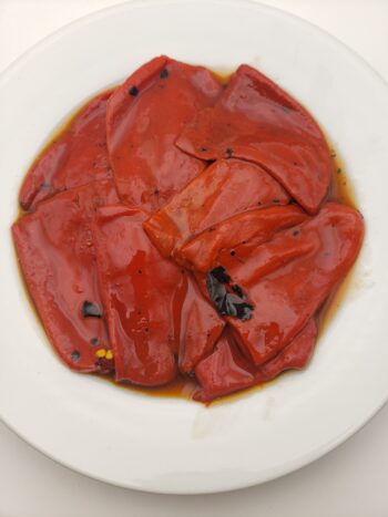 Image of Dantza whole Pimiento peppers on plate