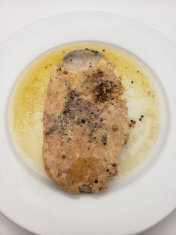 Image of Sunnmore peppered mackerel on plate