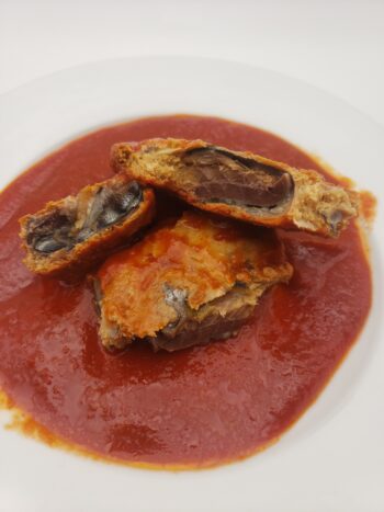 Image of Sunnmore tomato mackerel on plate